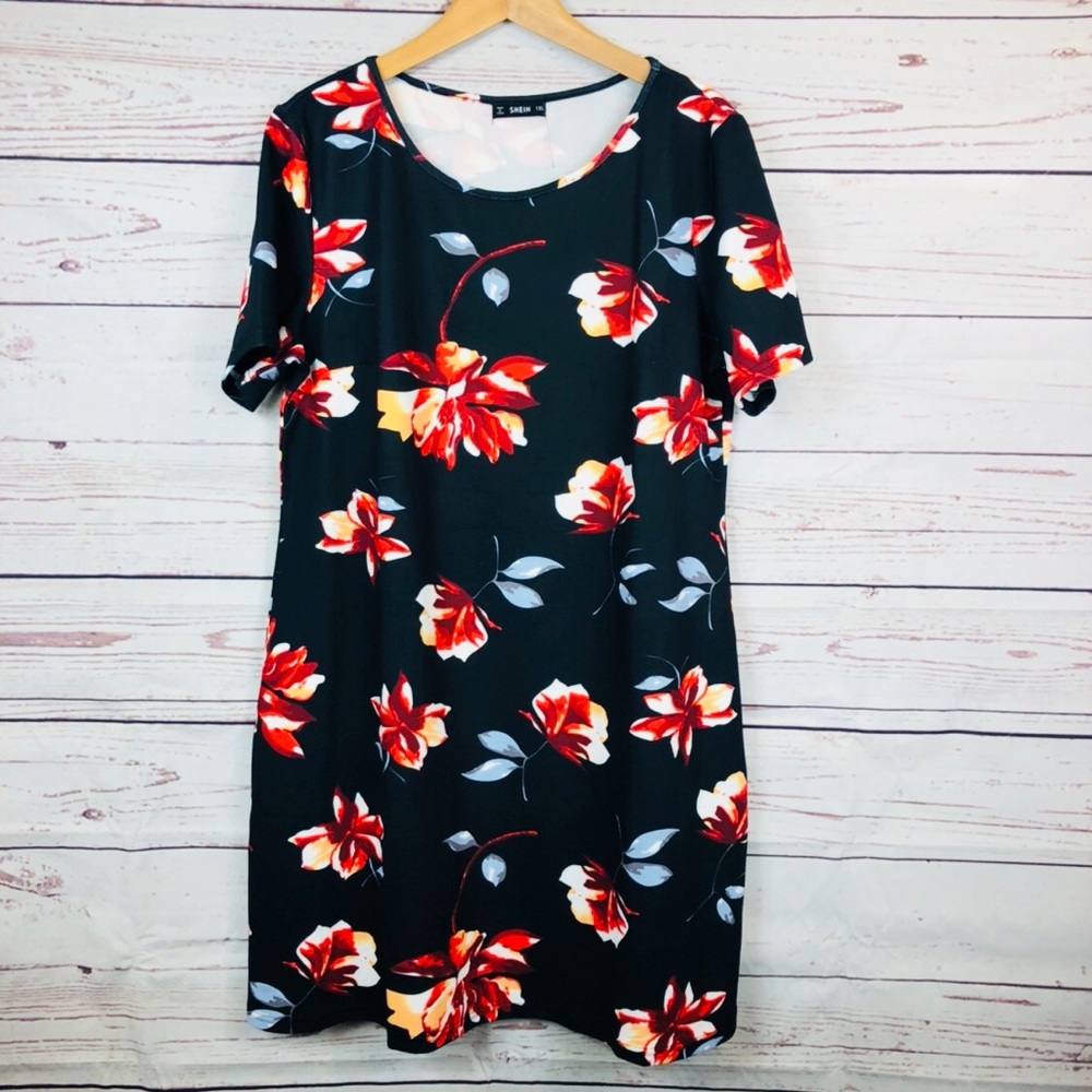 🎁CUTE💖 Floral Dress Size XL